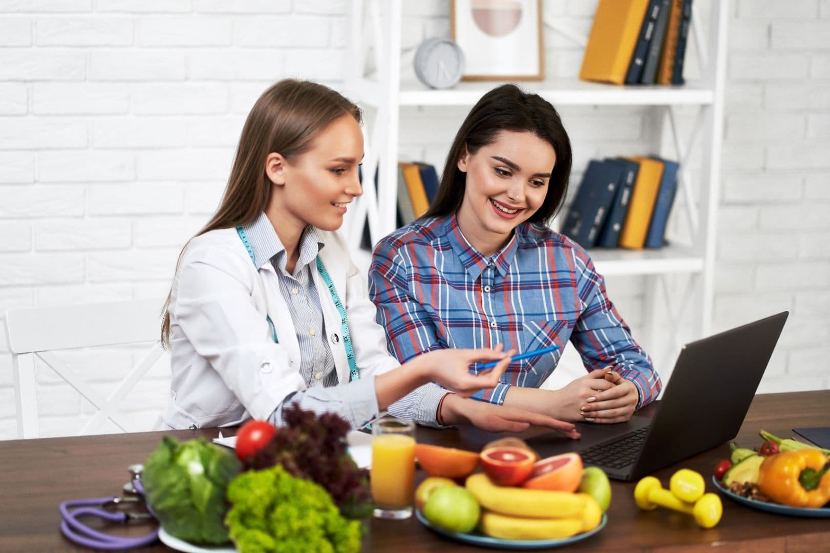 Diet and Nutrition Specialist Jobs: Roles, Salary, Skills, and How to Apply (2026 Guide)